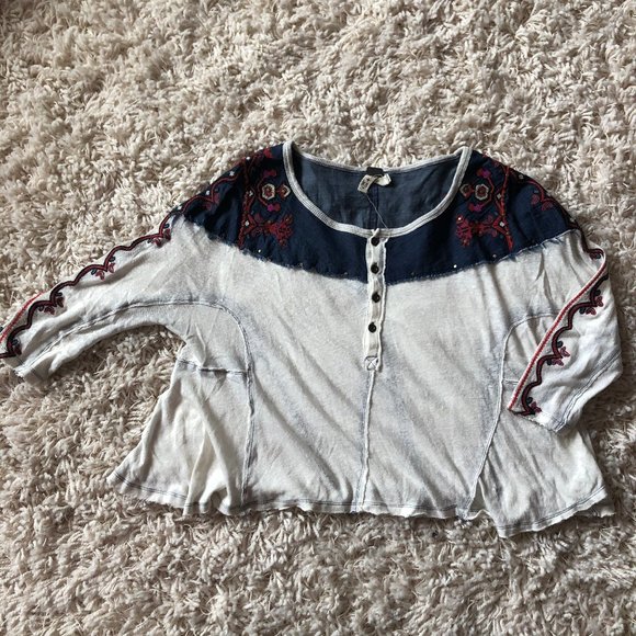 Free People Tops - Embroidered Free People 3/4 Sleeve Henley